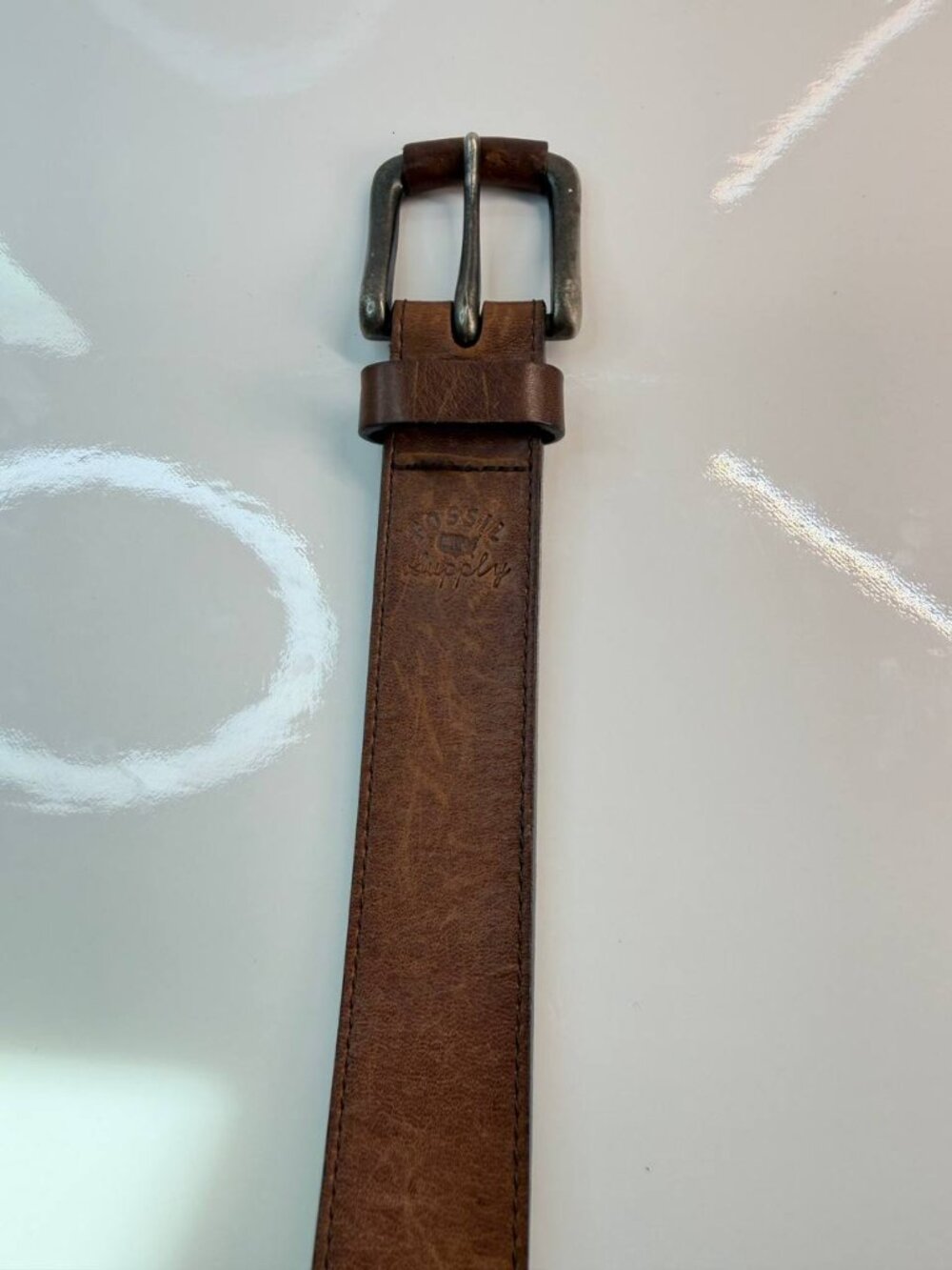 Fossil Leather Belt – Size 42 | Classic Style - Picture 6 of 16